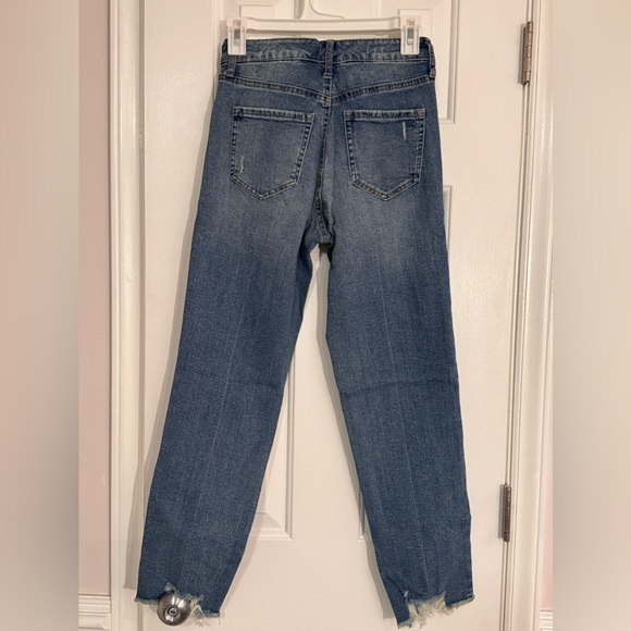 Jessica Simpson Blue Streak Spotlight Straight Ongoing, distressed/Ripped Jeans - Picture 9 of 16